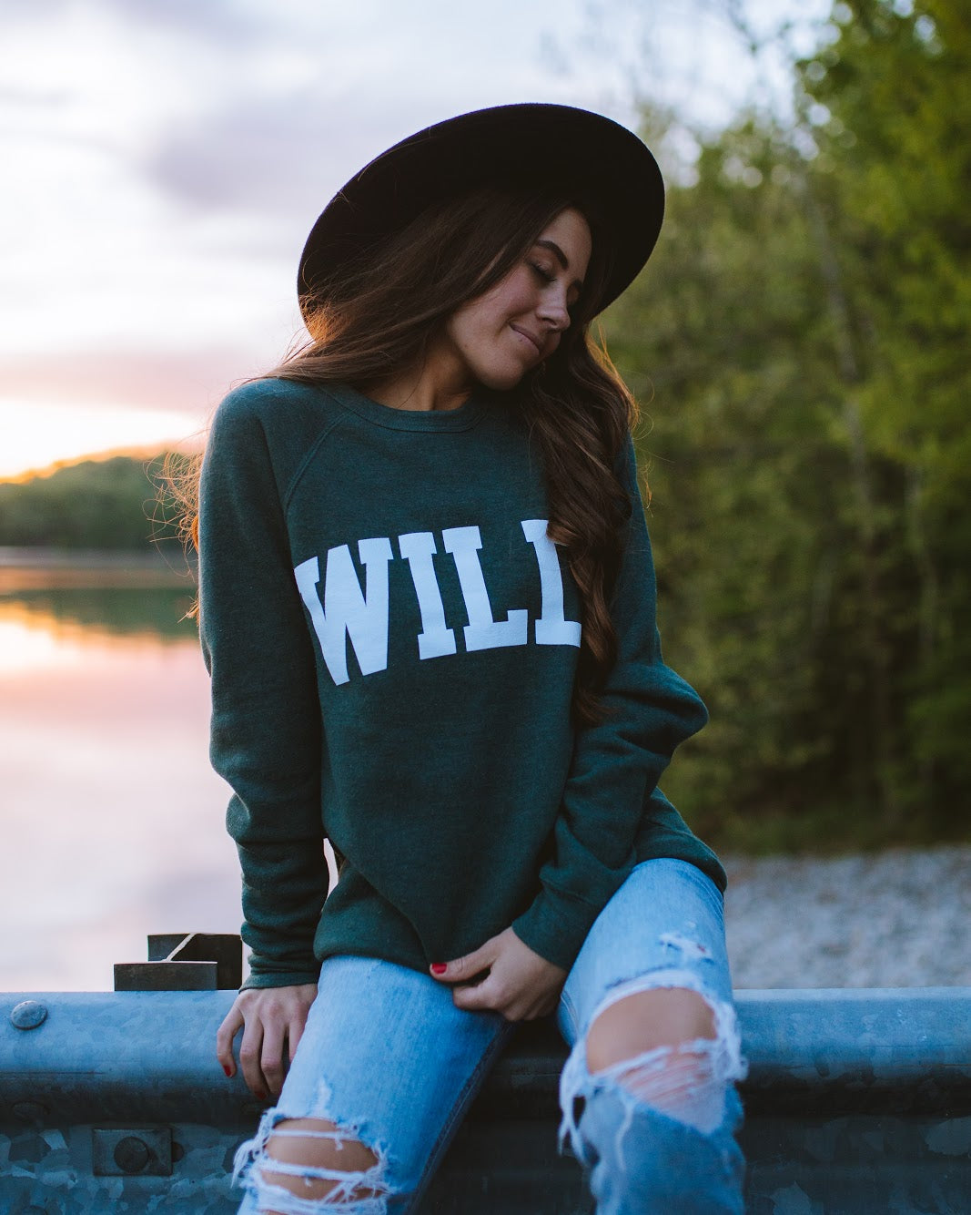 Wild Crewneck - Heather Forest